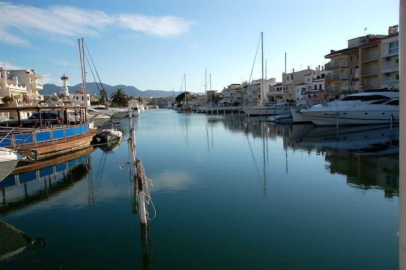 Apartaments Comte D'Empuries Empuriabrava Exterior foto